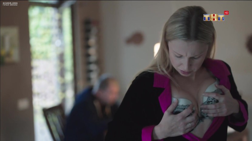 Olga Medynich Sweet life bust