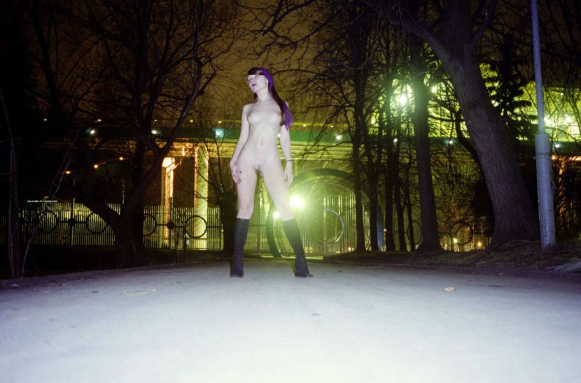 ALINA PUSSY hooliganite on city streets