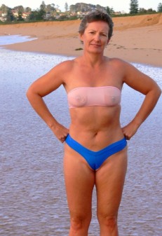 Sexy Mature Woman in Clothes Without Swimming Trunks Naked (68 photos)