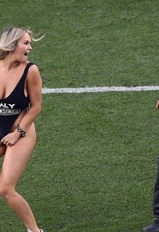 Sex Pumped Up Man on Soccer (70 photos)