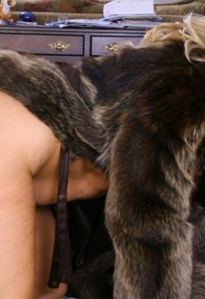 Porn with Mature Women in Fur Coats (82 photos)