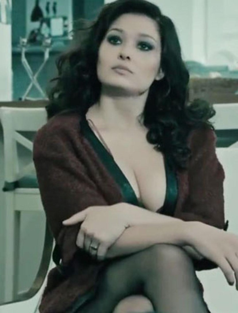 Nurgul Eshilecha Greed