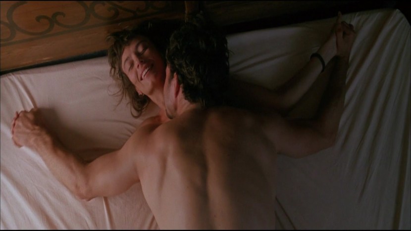 Actress Rachel Macadams naked