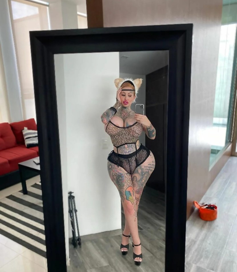 Marina Magdalene naked