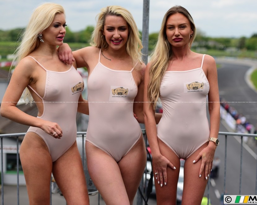 Grid Gerls in Bikini