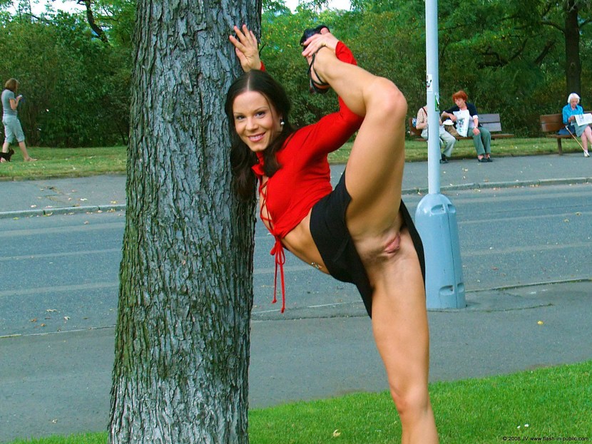 The exhibitionist spread her legs