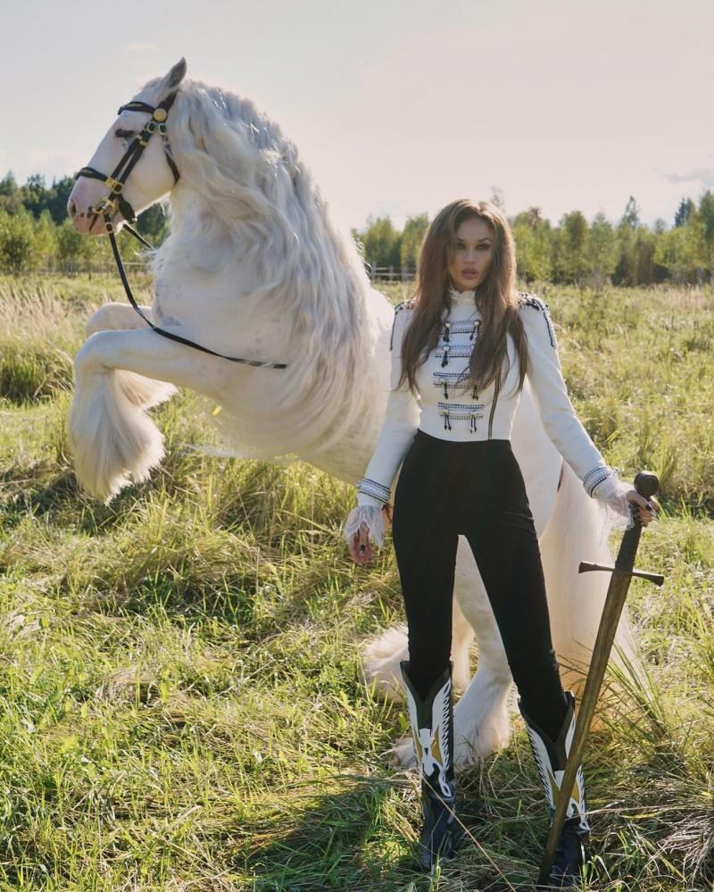 Alena Vodonaeva Maxim