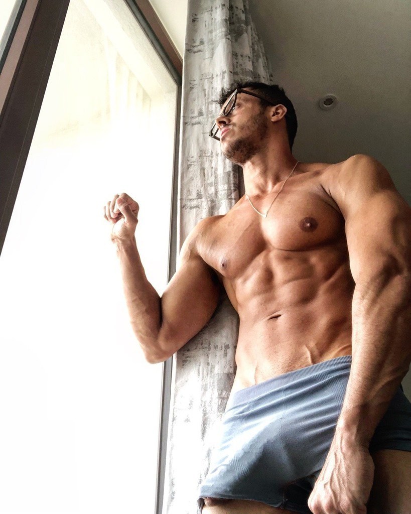 Shakil O Nile with his wife