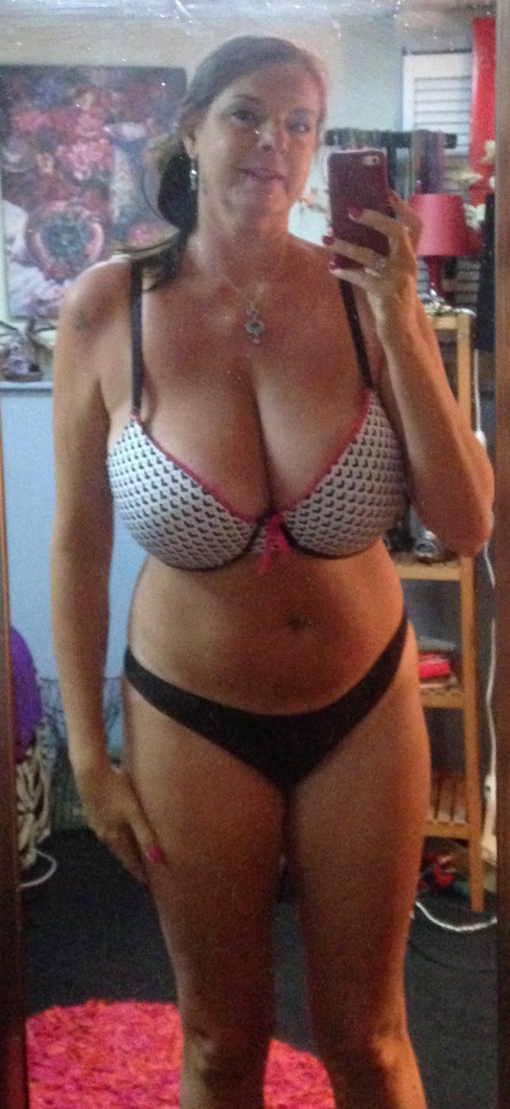 Carrie Moon bra