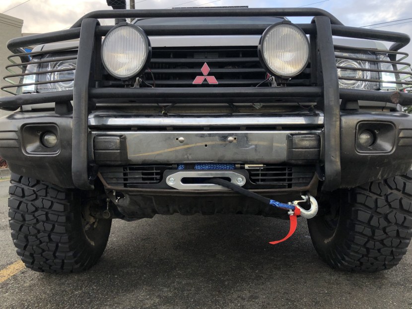 Pajero winch 2