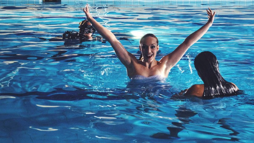 Women's butt in pantalons