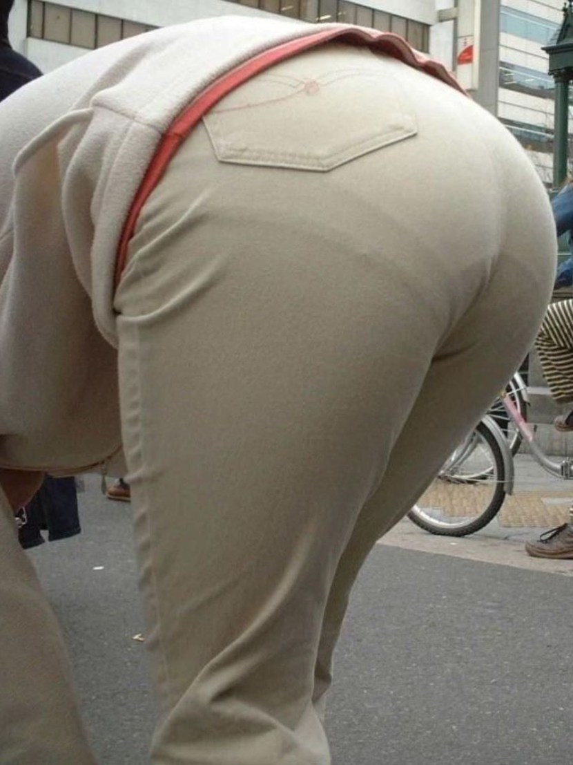 Sexy Old Granny Panti Ass