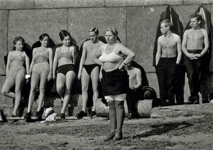 Naked Soviet women