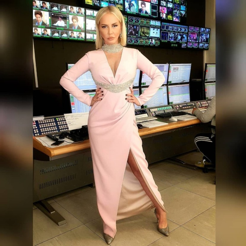 Girl and Dragon Fantasy