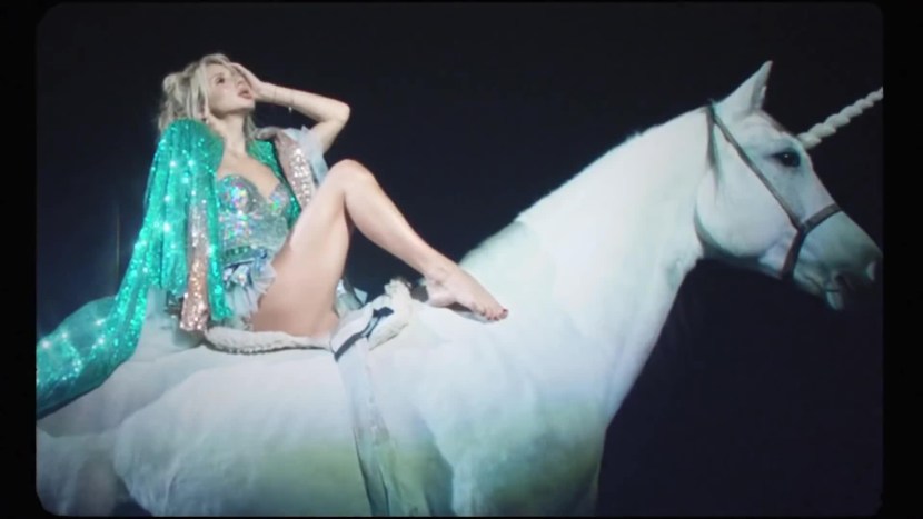 Svetlana Loboda 18 +