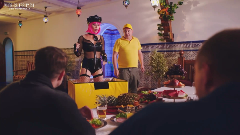 Anna Mikhalkova in underwear in the film