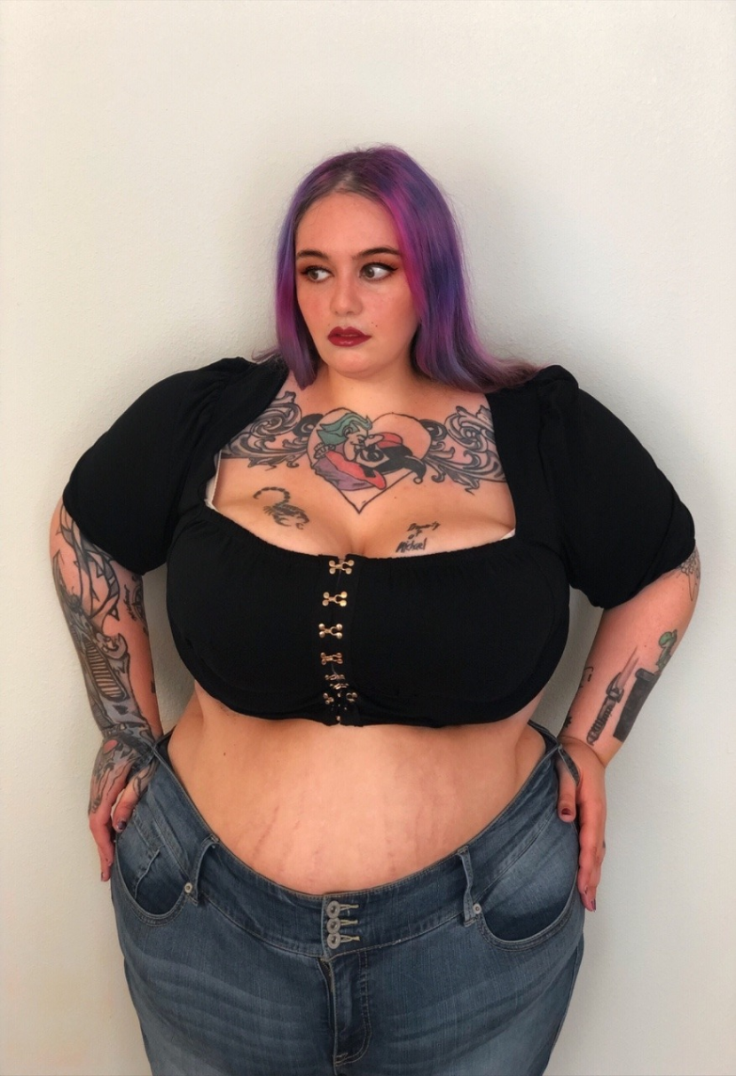 Lilith Fat Brown-Haired