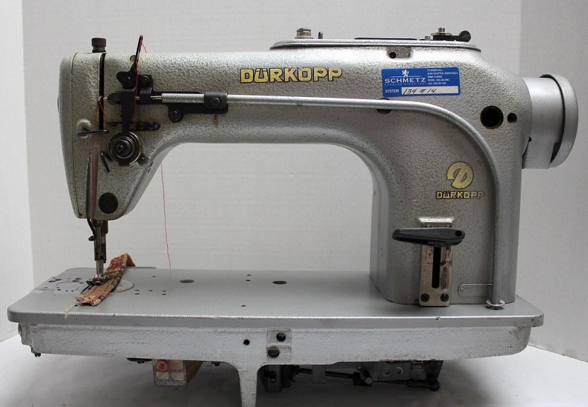 Singer Sewing Machine 3314