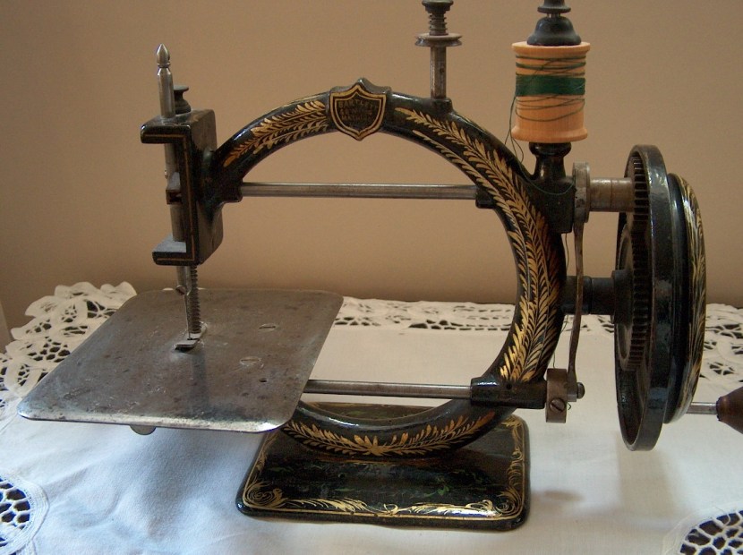 Charles raymond sewing machine
