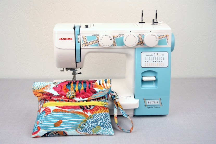 SEWING MACHINE ADVERTISEMENT