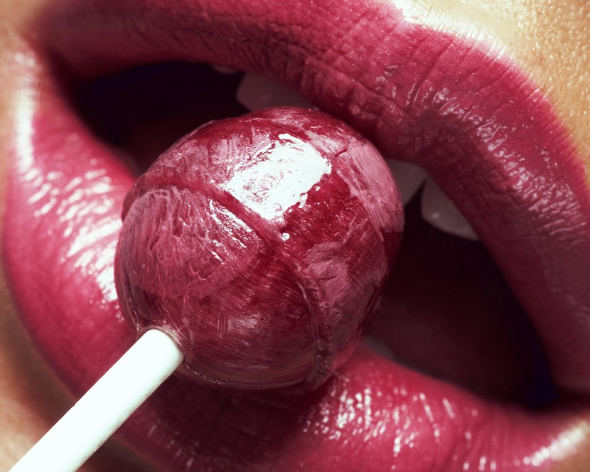 Lollice in the mouth