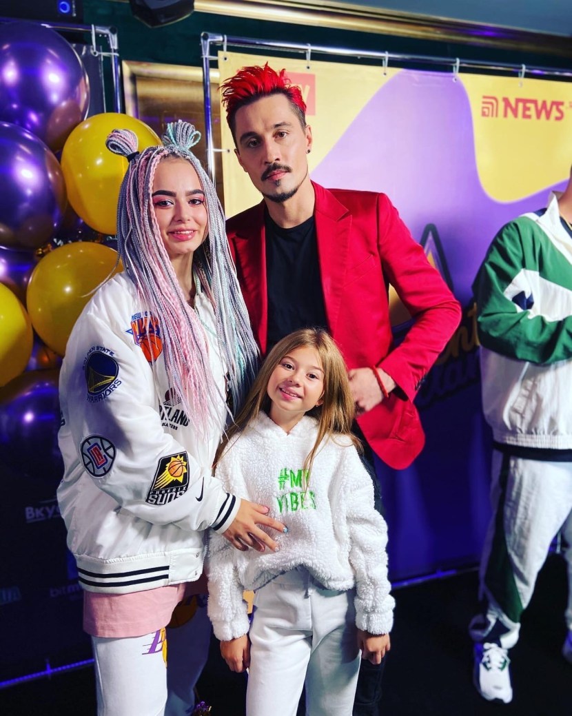 Milana Hametova Super House Parents