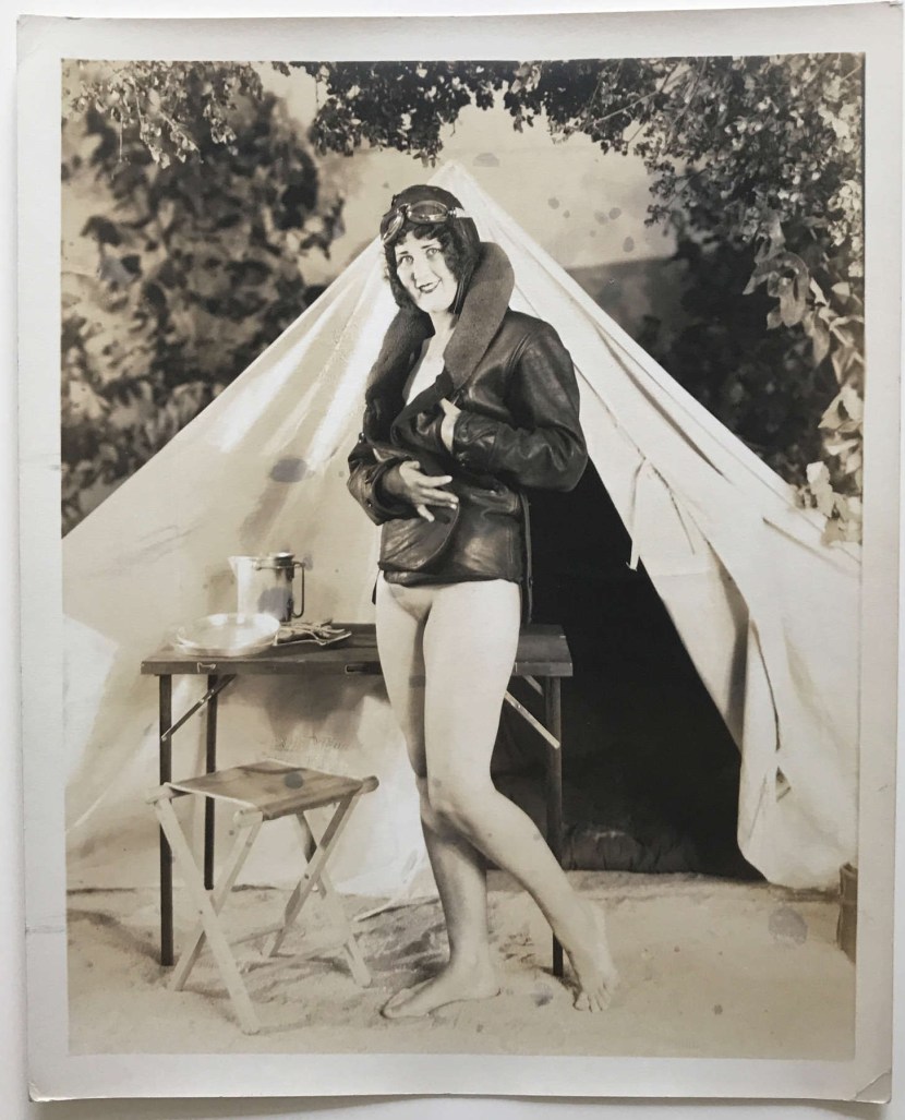 Shaved vintage girls