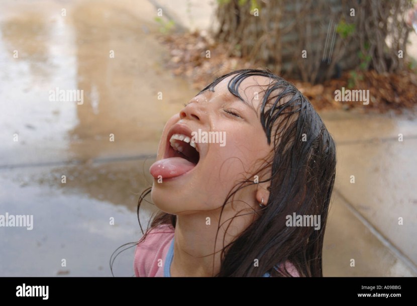 Beautiful pissing in the mouth