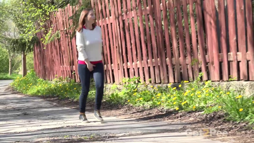 The girl described herself in the park