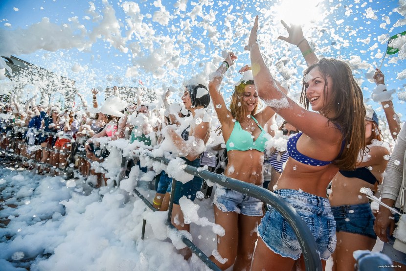 Foamy party for adults