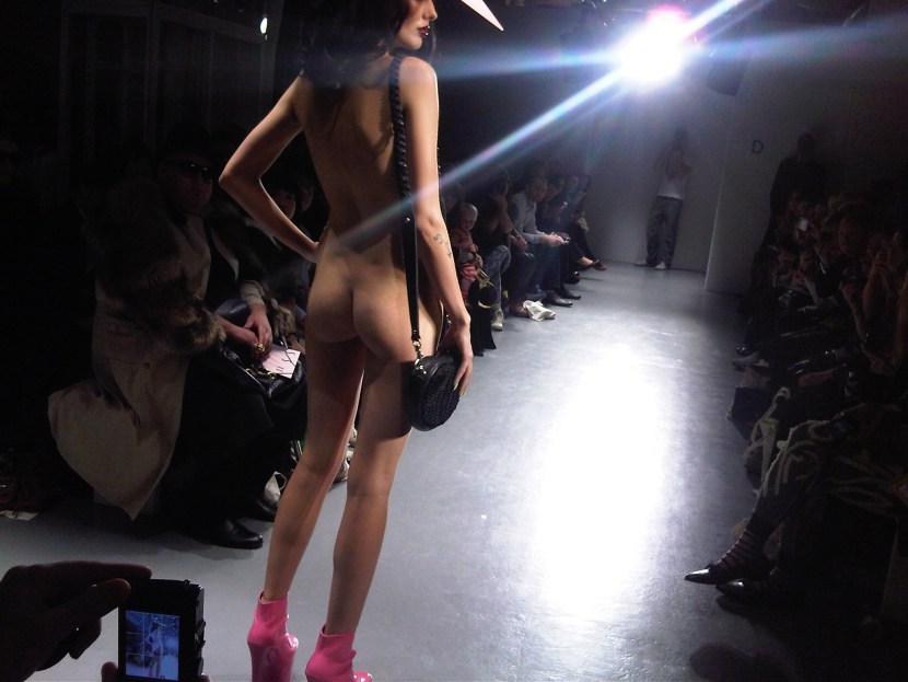 Girls undress on the catwalk