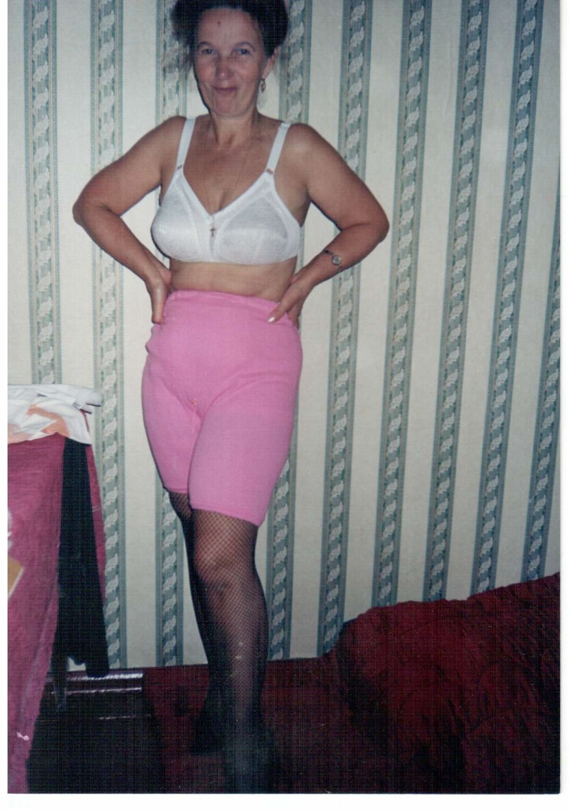 Mature in vintage underwear