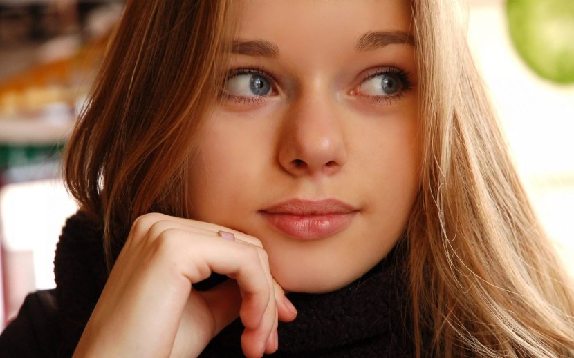 Rachel Cook in underwear