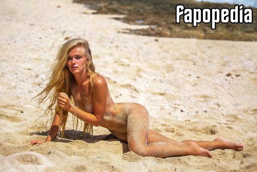 Victoria Yarovaya model Alissa White