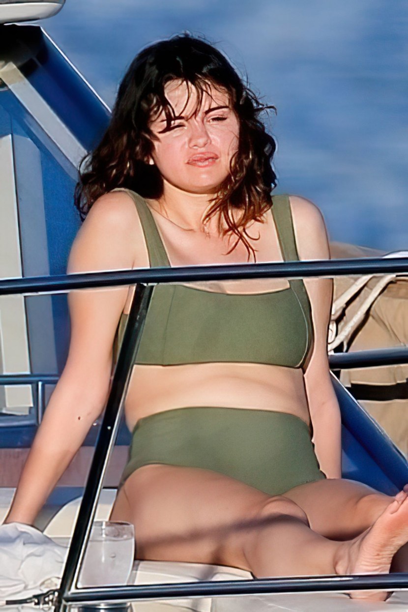 Selena Gomez Tolstaya 2022