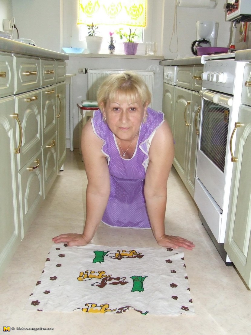 Old housewives amateur