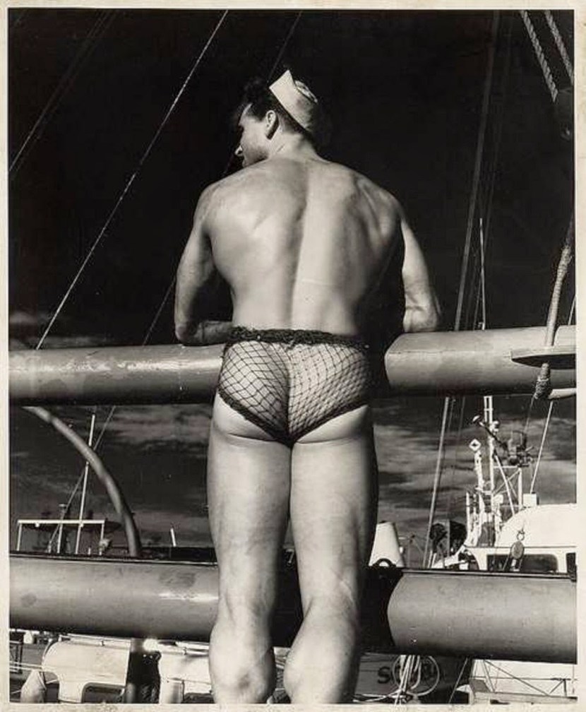 MEN WITHOUT Underwear