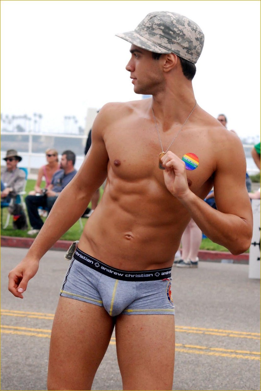 Bulge Guy in a teenager