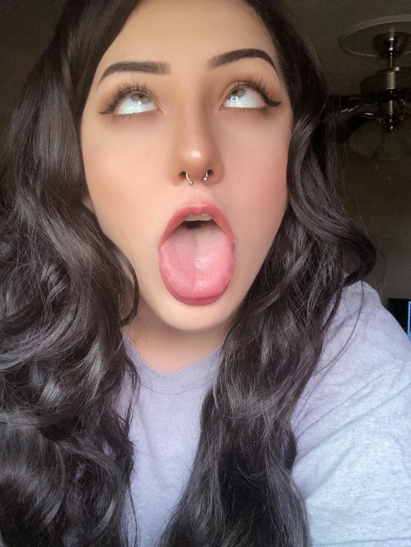 Alina Lopez with a stuck tongue