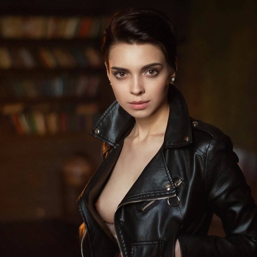 Hot girls with short haircut