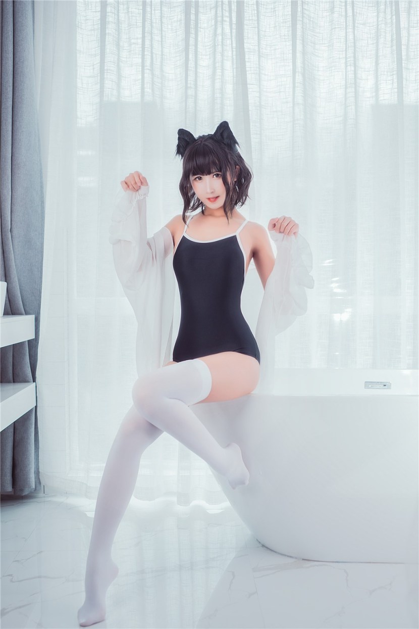 Camille rowe photo shoot