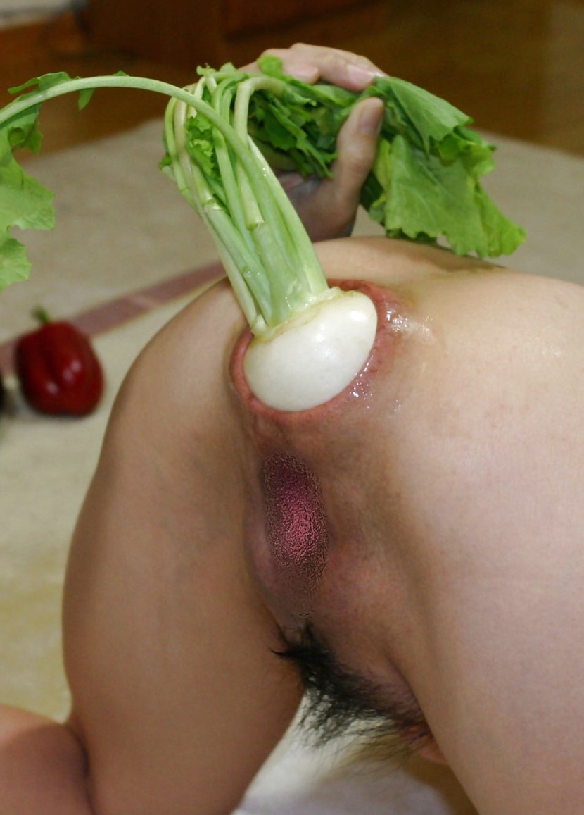 Double penetration with cucumber