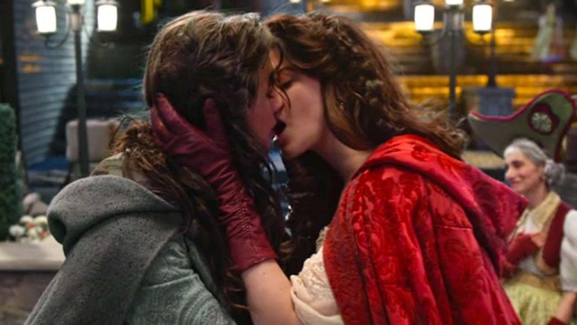 Once in a fairy tale Ruby and Dorothy kiss