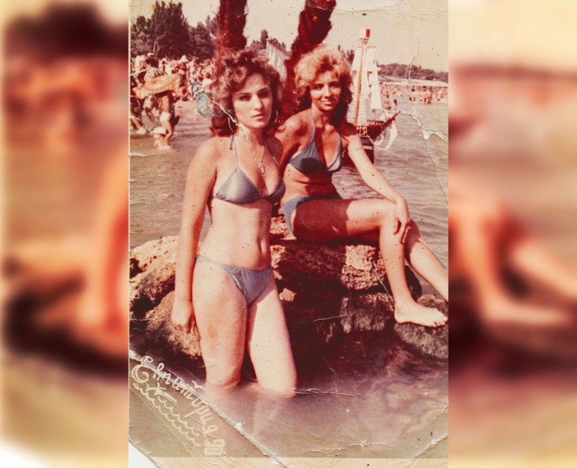 Girl in the SSR swimsuit