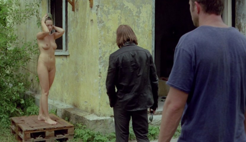 Annabell Wallis Naked