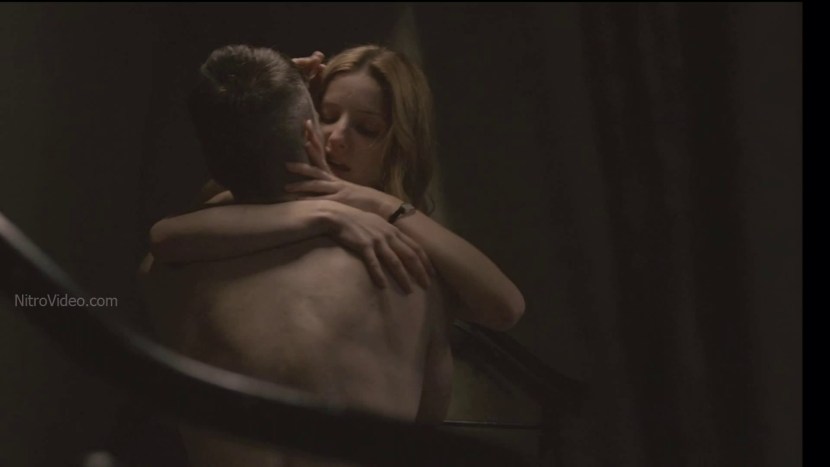 Annabell Wallis Naked in Cinema