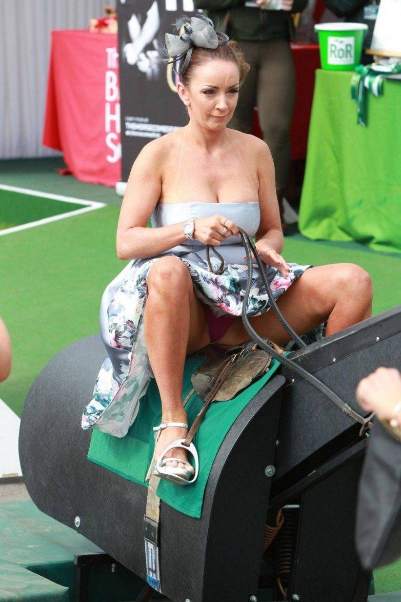 Adult women without complexes