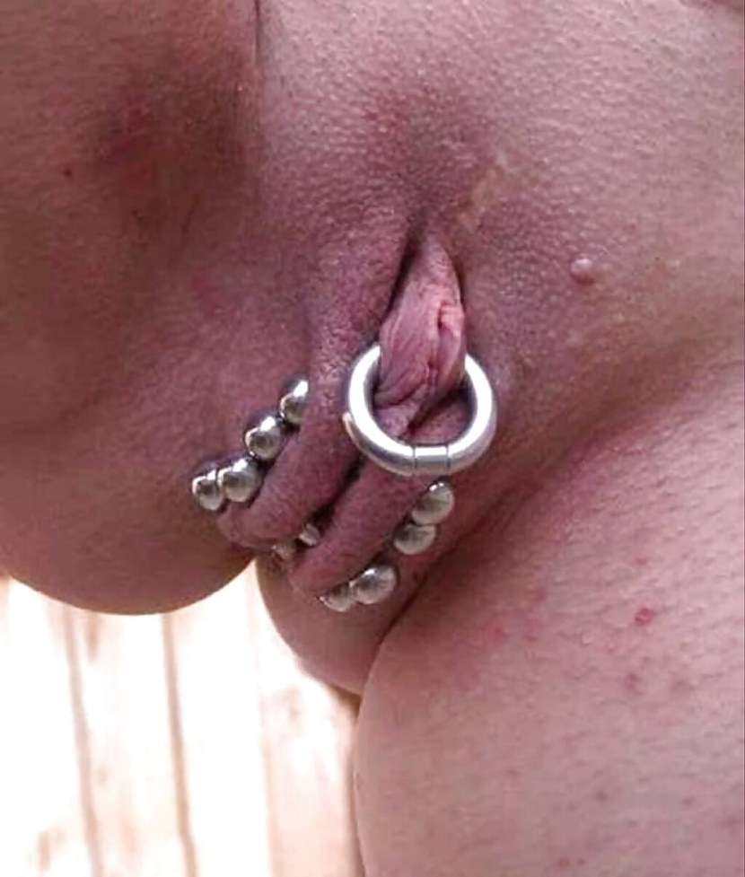 Extreme intimate piercing
