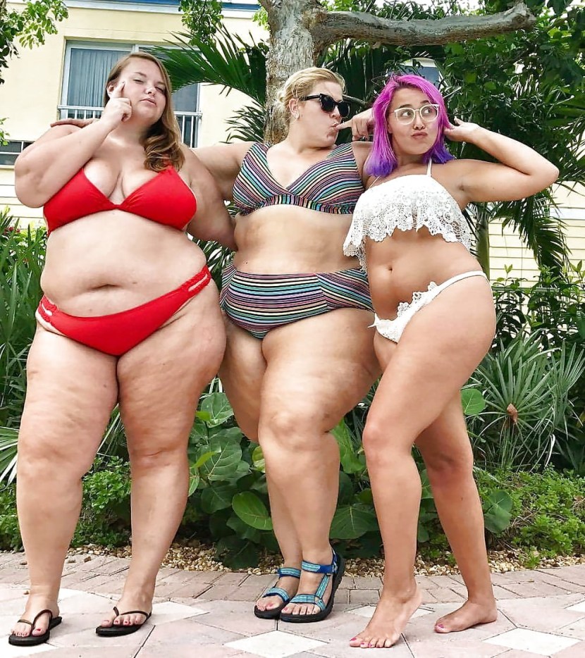 Naked chubby groups of women