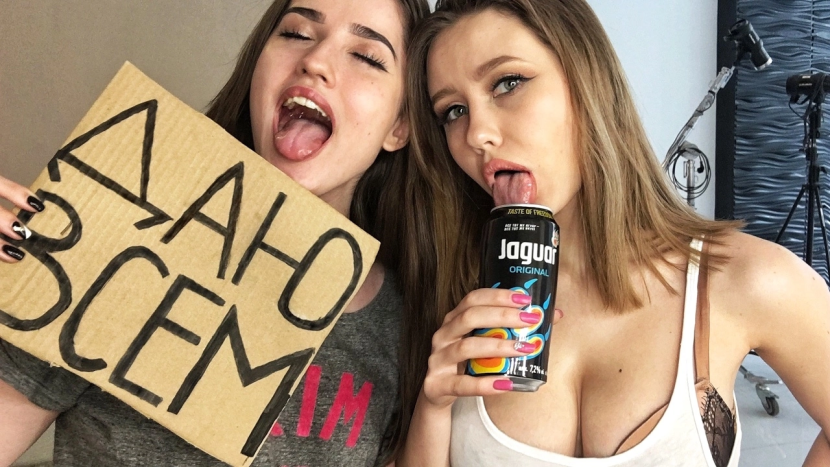 Emilia Danilevskaya breasts